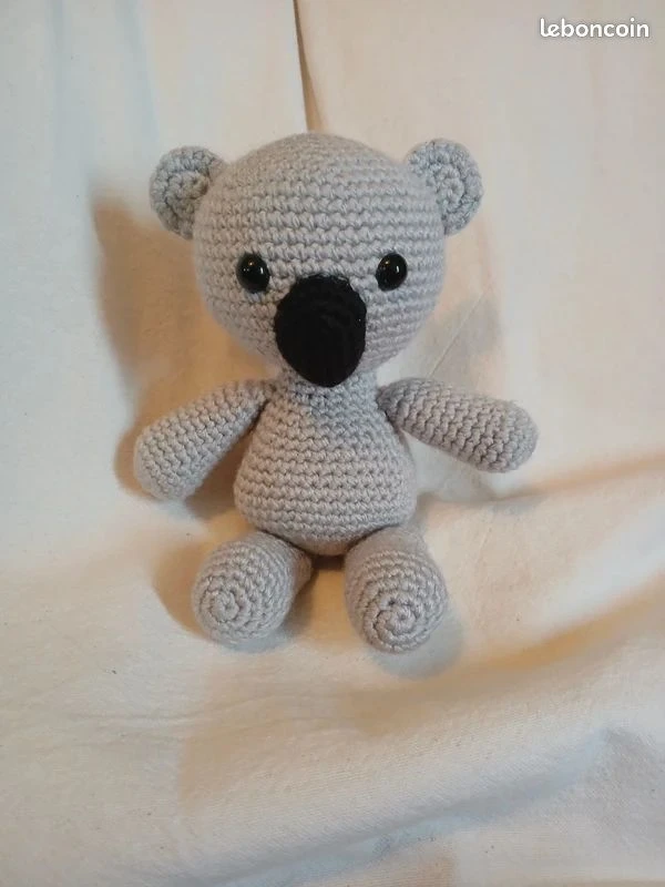 Doudou koala en crochet fait main